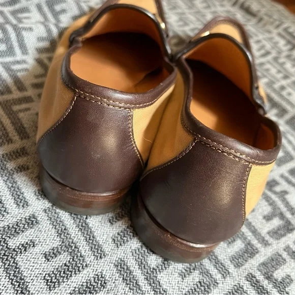 GUCCI Horsebit Accent Tan and Brown Loafers - Sz 9 - Picture 6 of 14